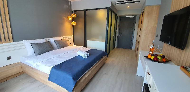 L Hotel סאריגרמה מראה חיצוני תמונה